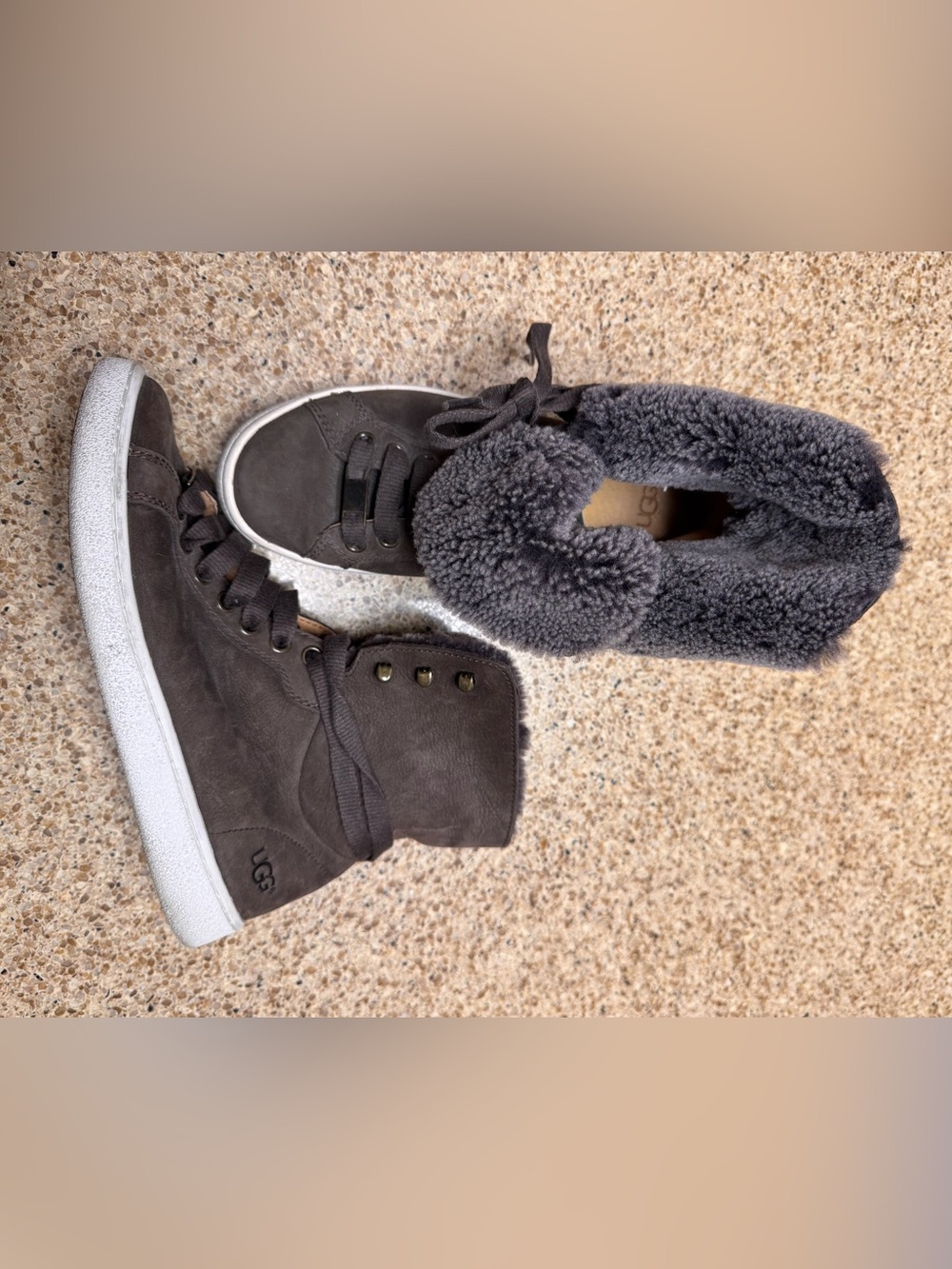 UGG Women's  Brown Sherpa-Lined High-Top Sneakers